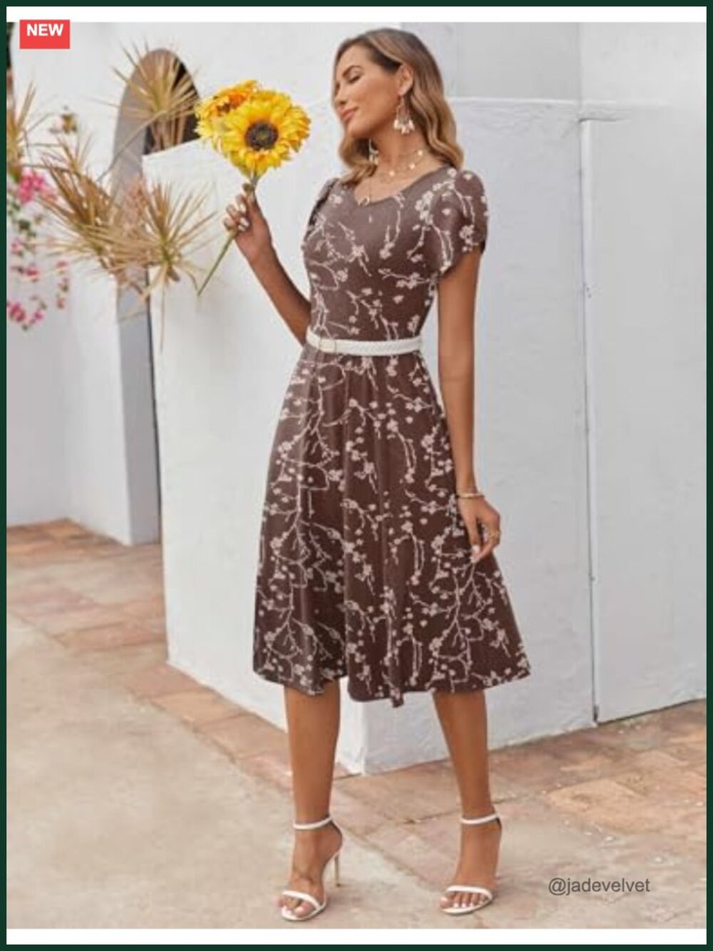 Loose Flowy Floral Pleated Short Sleeve Midi Dress - Picture 2 of 6